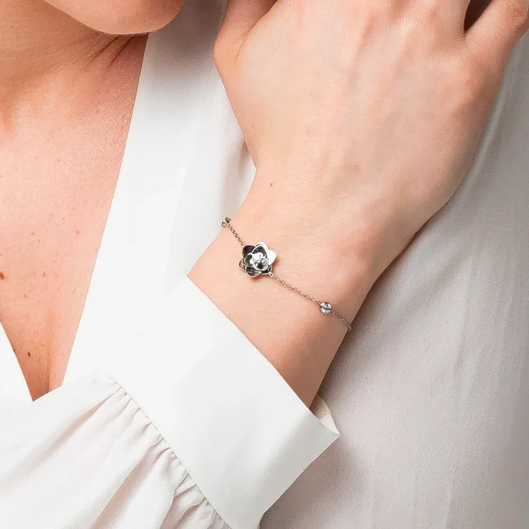 WOMEN'S STAINLESS STEEL BRACELET WITH FLOWER AND WHITE ZIRCONS