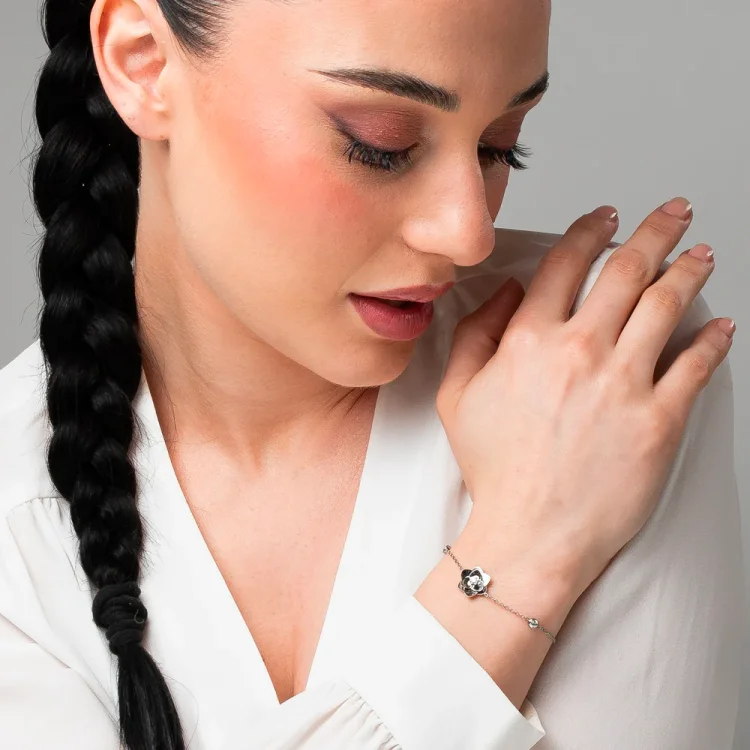 WOMEN'S STAINLESS STEEL BRACELET WITH FLOWER AND WHITE ZIRCONS
